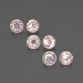 Натуральный розовый морганит  карата огранка круг, чистота VS