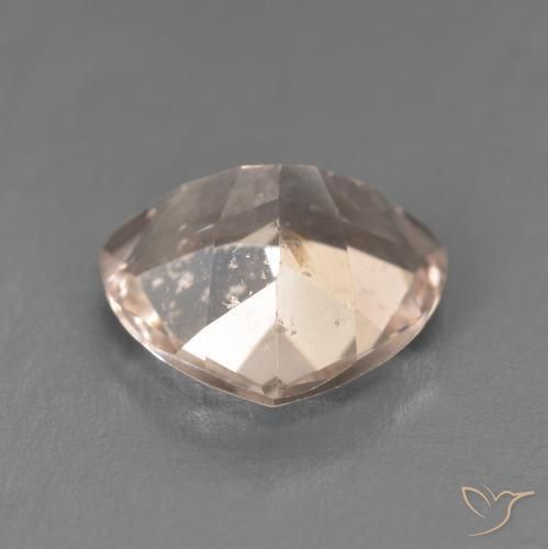 3.53 карата, натуральный Medium Light-Pink Морганит, Триллион, Чистота VS