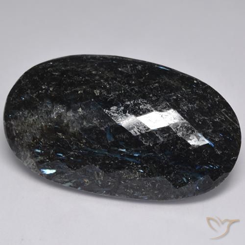 47.12ct Натуральный Черный с голубым блеском Нуумит, Овал, Непрозрачный
