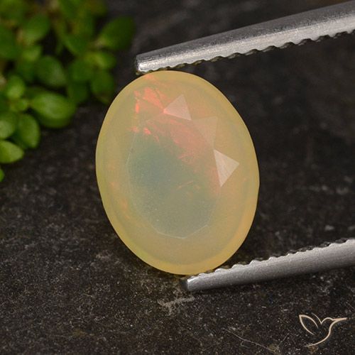 1.34ct Натуральный Многоцветный Опал, Овал, Полупрозрачный