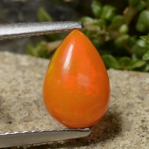 0.91ct Натуральный Красновато-оранжевый Опал, Форма груши, Полупрозрачный