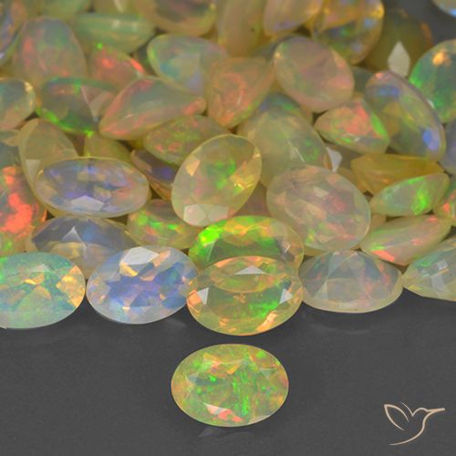 0.27ct Натуральный Многоцветный Опал, Овал, Полупрозрачный