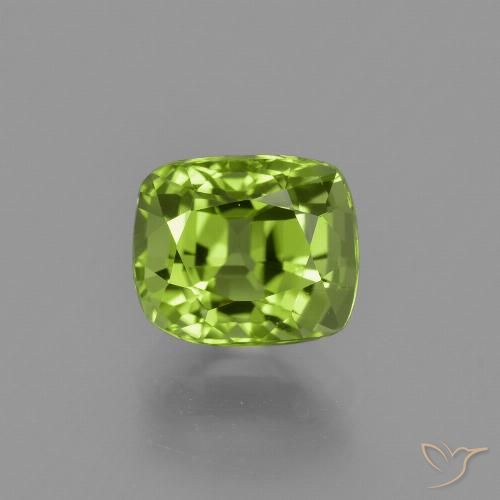 2.35ct Натуральный Средний зеленый Перидот, Подушка, Чистота VS