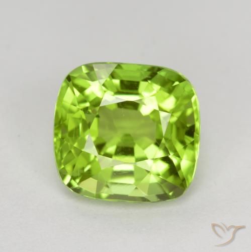 2.35ct Натуральный Средний зеленый Перидот, Подушка, Чистота VS