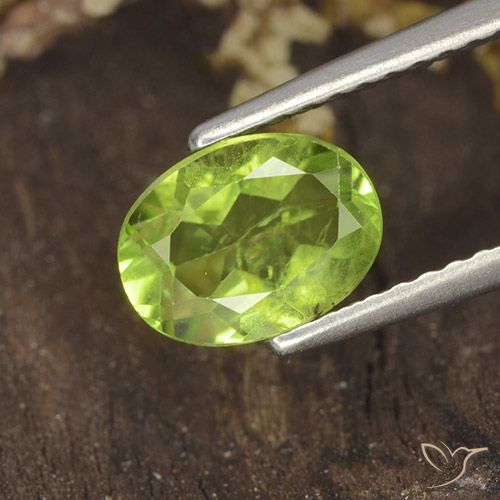 1.38ct Натуральный Средний зеленый Перидот, Овал, Чистота VS