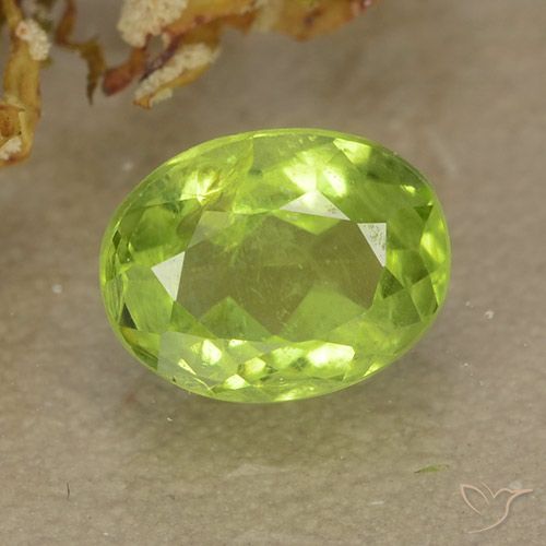 1.15ct Натуральный Светло-живой зеленый Перидот, Овал, Чистота VS