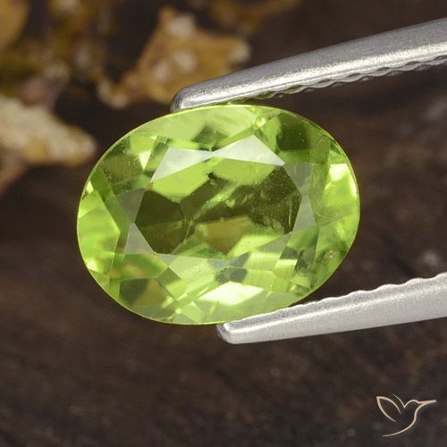 1.38ct Натуральный Ярко-зеленый Перидот, Овал, Чистота VS