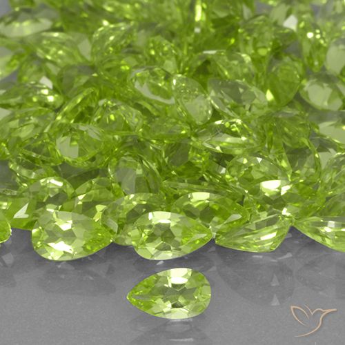 0.21ct Натуральный Средний зеленый Перидот, Форма груши, VVS-VS