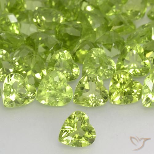 0.48ct Натуральный Желтовато-зеленый Перидот, Сердце, VVS-VS