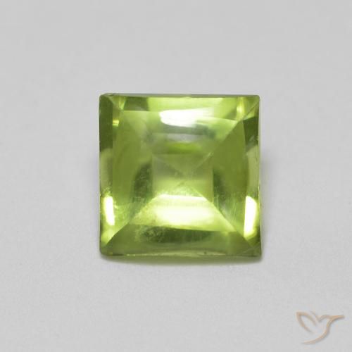 0.74ct Натуральный Средний зеленый Перидот, Квадрат, Прозрачный