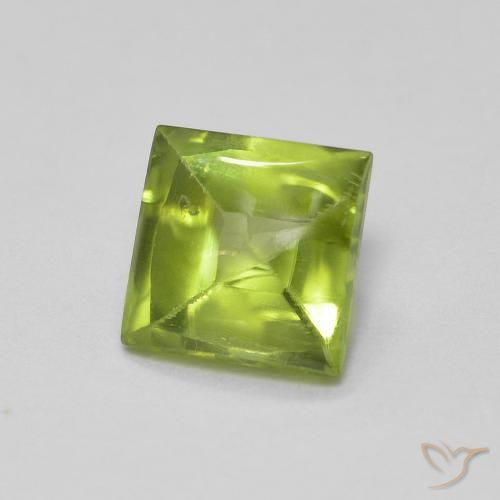 0.77ct Натуральный Ярко-зеленый Перидот, Квадрат, Прозрачный