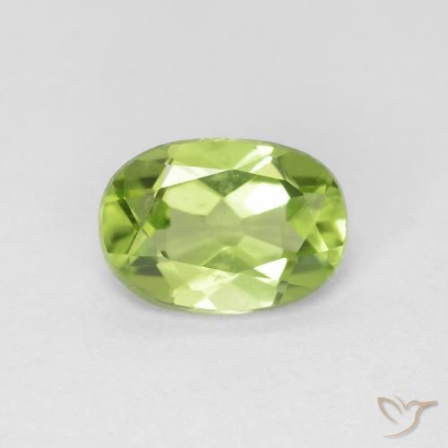 0.86ct Натуральный Ярко-зеленый Перидот, Овал, VVS-VS