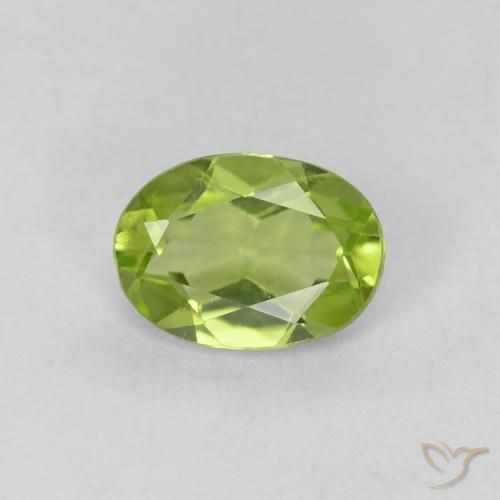 0.80ct Натуральный Средний зеленый Перидот, Овал, Чистота VVS