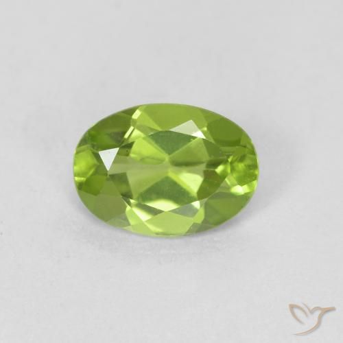 0.82ct Натуральный Средний зеленый Перидот, Овал, Чистота VVS