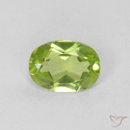 0.80ct Натуральный Средний зеленый Перидот, Овал, Чистота VVS