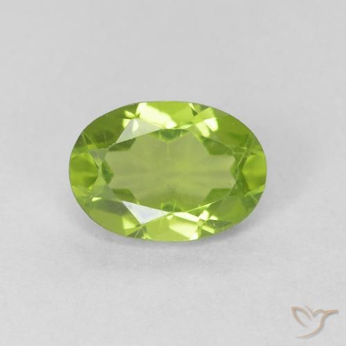 0.93ct Натуральный Средний зеленый Перидот, Овал, Чистота VS