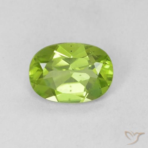 0.90ct Натуральный Ярко-зеленый Перидот, Овал, VVS-VS