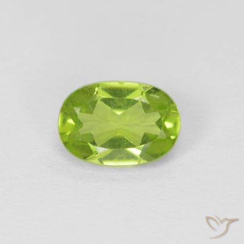 0.92ct Натуральный Средний зеленый Перидот, Овал, VVS-VS