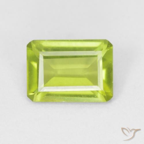 0.84ct Натуральный Ярко-зеленый Перидот, Изумрудная огранка, Чистота VVS