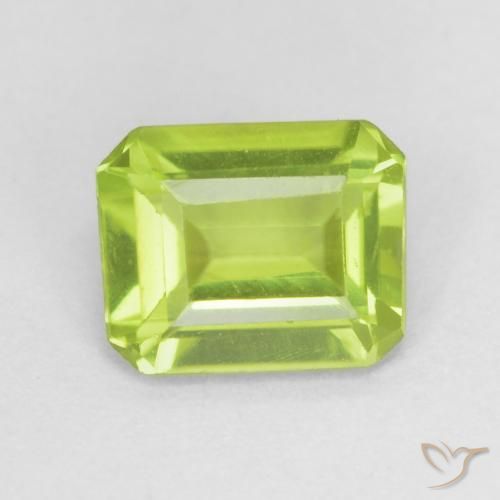 0.78ct Натуральный Ярко-зеленый Перидот, Изумрудная огранка, Чистота VVS