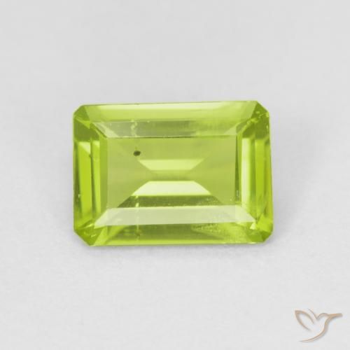 0.79ct Натуральный Ярко-зеленый Перидот, Изумрудная огранка, Чистота VS