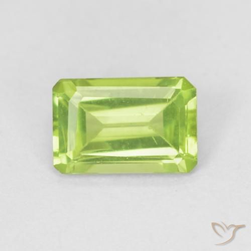 0.60ct Натуральный Светло-живой зеленый Перидот, Изумрудная огранка, Чистота VS