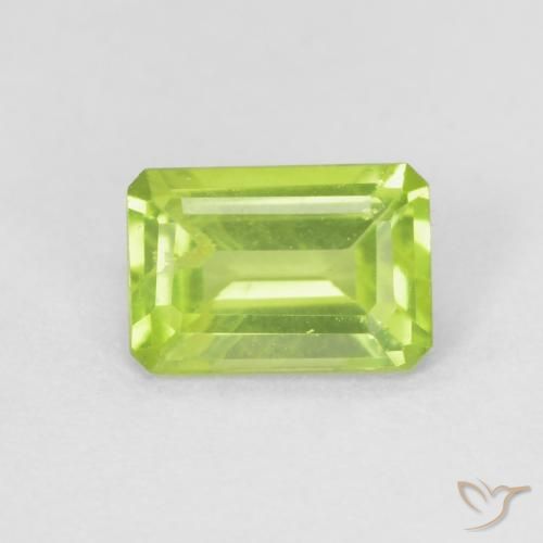 0.56ct Натуральный Ярко-зеленый Перидот, Изумрудная огранка, Чистота VS