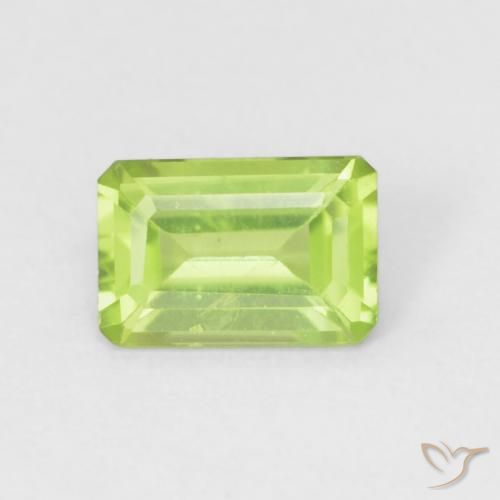 0.58ct Натуральный Светло-живой зеленый Перидот, Изумрудная огранка, Чистота VVS