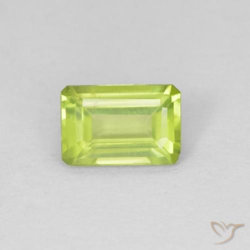 0.56ct Натуральный Живой желтовато-зеленый Перидот, Изумрудная огранка, VVS-VS