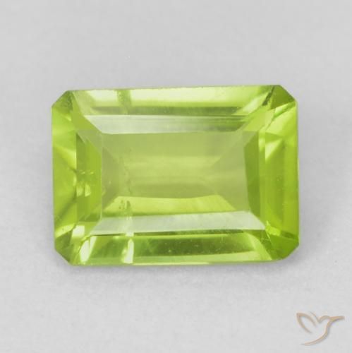 0.96ct Натуральный Ярко-зеленый Перидот, Изумрудная огранка, Чистота VS