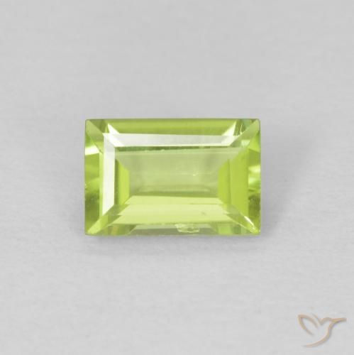 0.56ct Натуральный Средний зеленый Перидот, Огранка Багет, VVS-VS