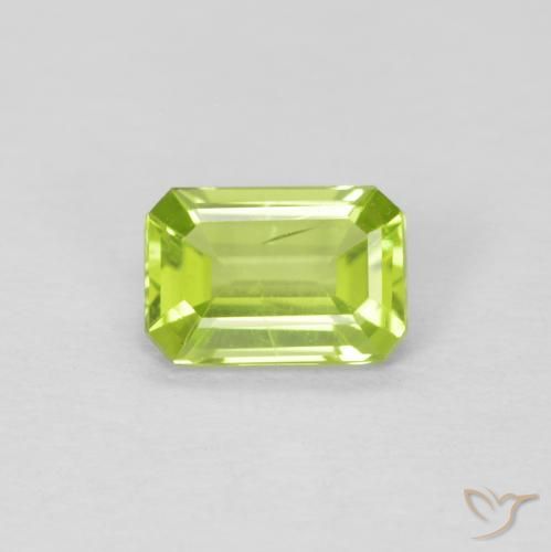 0.54ct Натуральный Ярко-зеленый Перидот, Изумрудная огранка, VVS-VS