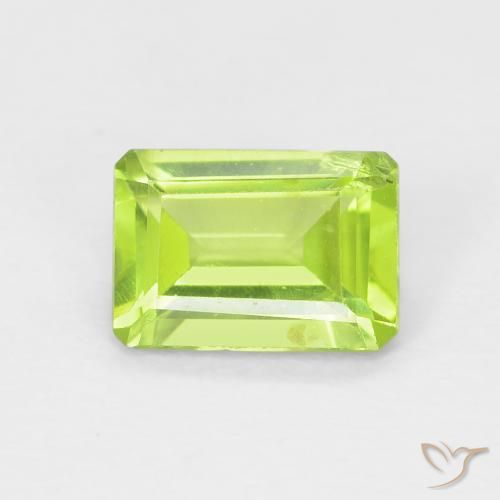 1.03ct Натуральный Средний зеленый Перидот, Изумрудная огранка, Чистота VS