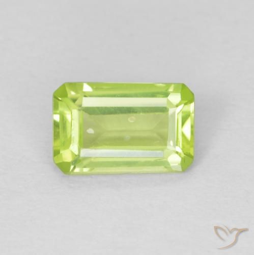 0.52ct Натуральный Ярко-зеленый Перидот, Изумрудная огранка, Чистота VS