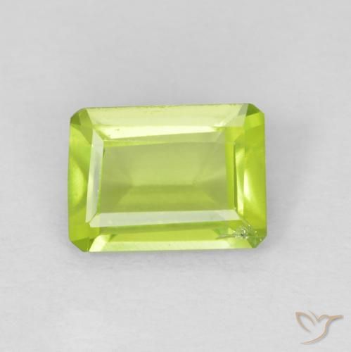 0.93ct Натуральный Ярко-зеленый Перидот, Изумрудная огранка, Чистота VS