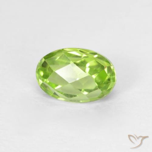 0.77ct Натуральный Светло-живой зеленый Перидот, Овал, VVS-VS