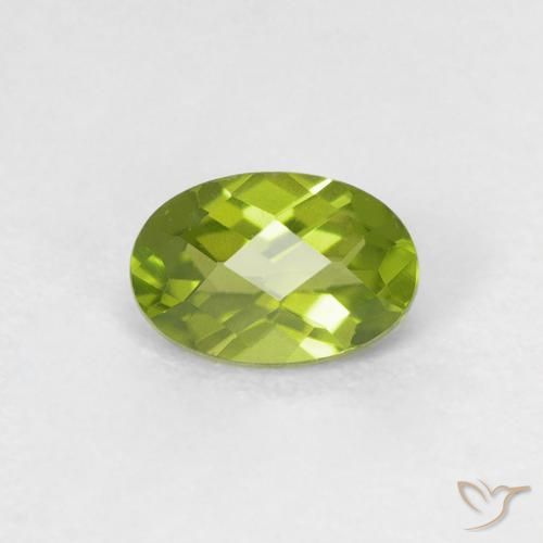 0.55ct Натуральный Ярко-зеленый Перидот, Овал, VVS-VS