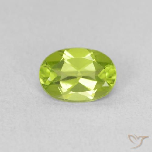 0.80ct Натуральный Средний зеленый Перидот, Овал, VVS-VS