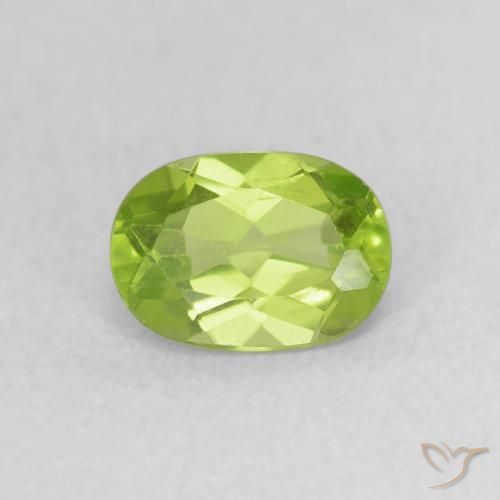 0.96ct Натуральный Средний зеленый Перидот, Овал, Чистота VS