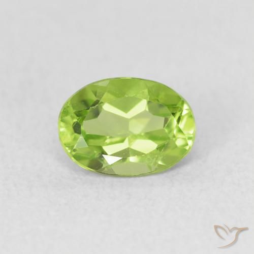 0.95ct Натуральный Medium Light-Green Перидот, Овал, Чистота VS
