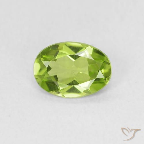 0.73ct Натуральный Средний зеленый Перидот, Овал, Чистота VVS