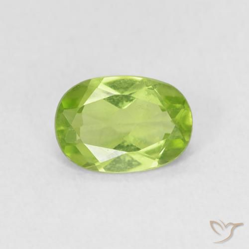 0.79ct Натуральный Ярко-зеленый Перидот, Овал, Чистота VVS