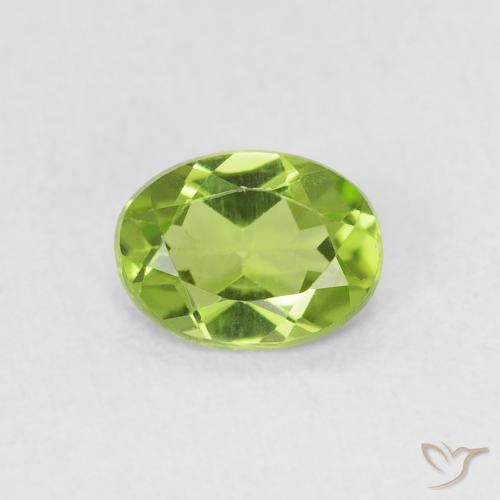 0.69ct Натуральный Средний зеленый Перидот, Овал, VVS-VS