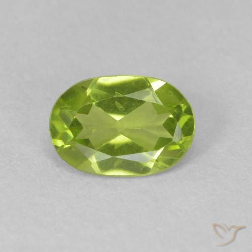 0.82ct Натуральный Ярко-зеленый Перидот, Овал, Чистота VS