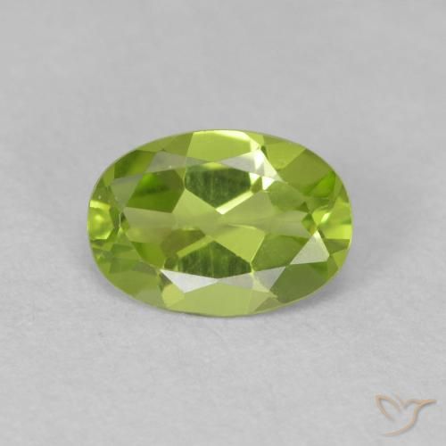 0.76ct Натуральный Ярко-зеленый Перидот, Овал, Чистота VVS