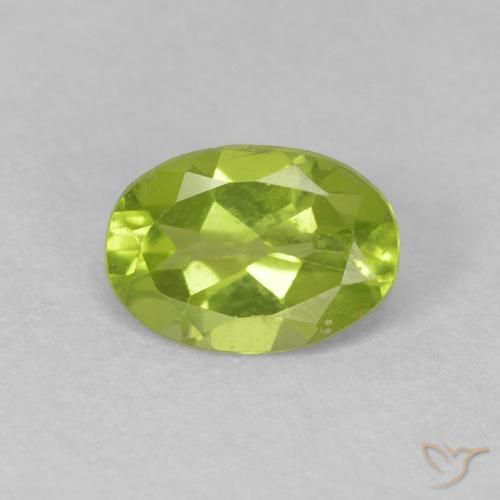 0.72ct Натуральный Средний зеленый Перидот, Овал, Чистота VVS