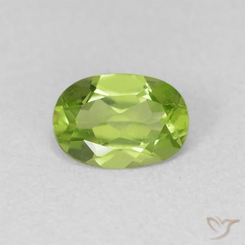 0.80ct Натуральный Ярко-зеленый Перидот, Овал, VVS-VS