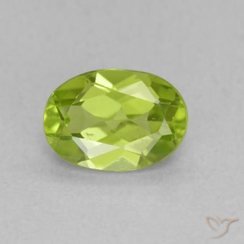 0.92ct Натуральный Средний зеленый Перидот, Овал, Чистота VS