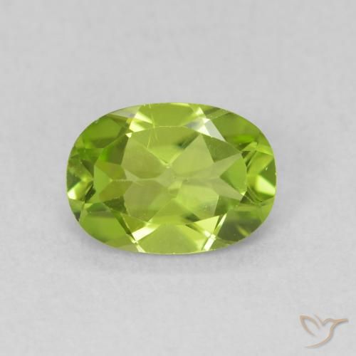 0.84ct Натуральный Ярко-зеленый Перидот, Овал, Чистота VS