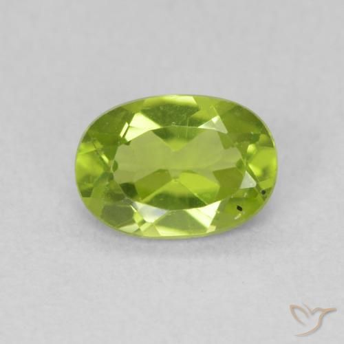 0.85ct Натуральный Средний зеленый Перидот, Овал, Чистота VS